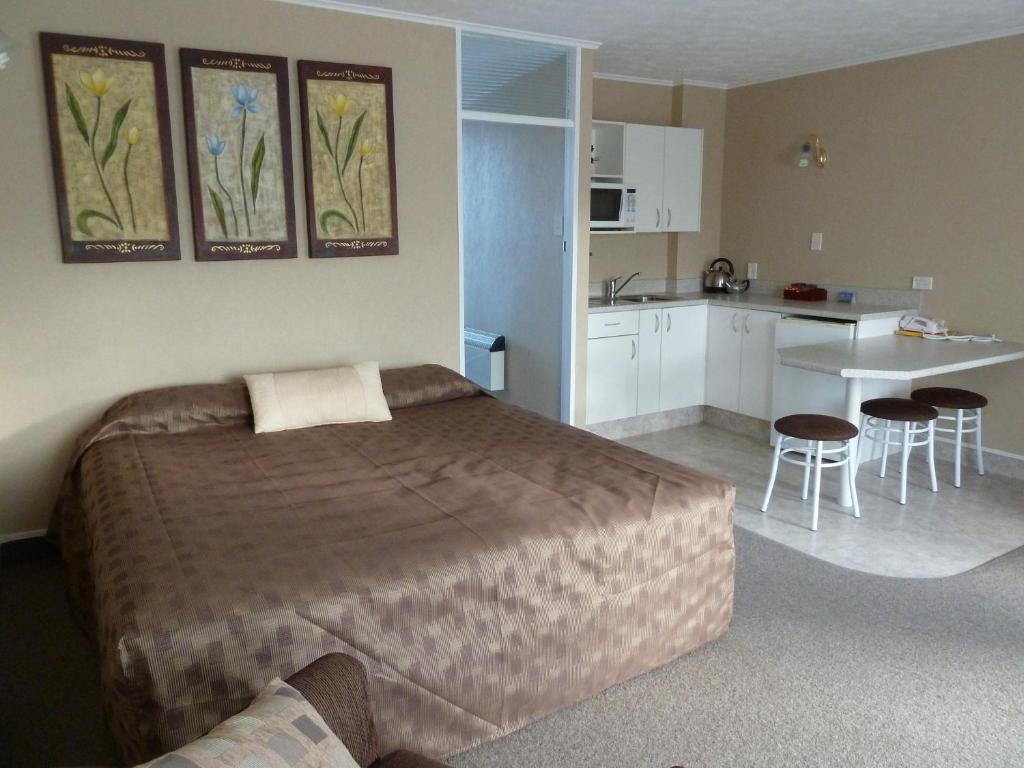 Monarch Motel Invercargill Δωμάτιο φωτογραφία