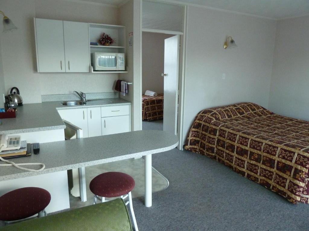 Monarch Motel Invercargill Δωμάτιο φωτογραφία